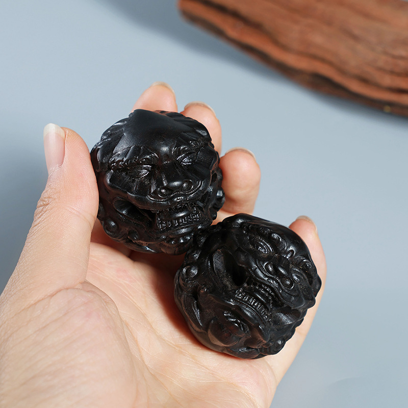 Chinese Black Sandalwood Carve - Art Craft Lion ulasan dan harga